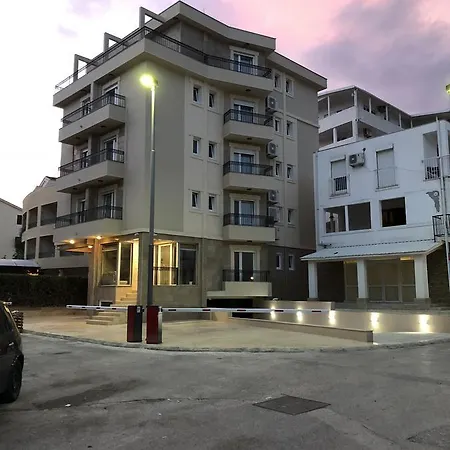 Апартаменты Al Mare Будва